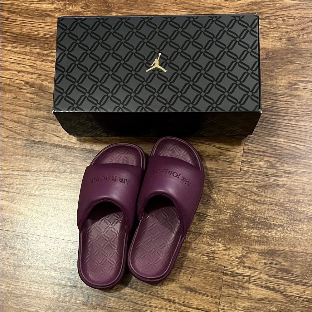 Air Jordan Sophia Slides